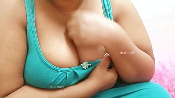Desi Sexy Tante Avec De Gros Seins XVIDEOS