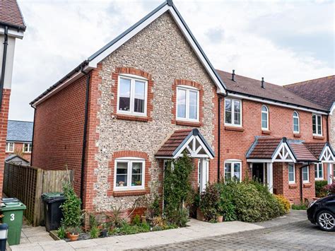 3 Bed End Terrace House For Sale In Kympton Gardens Medstead Alton