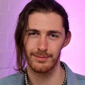 Hozier : News, Pictures, Videos and More - Mediamass