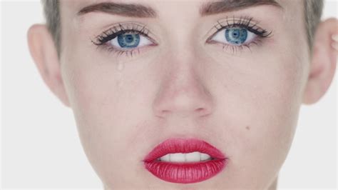 ‎wrecking Ball Directors Cut Music Video By Miley Cyrus Apple Music