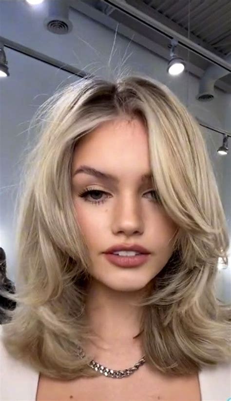 42 Best Layered Haircuts And Hairstyles Ash Blonde 90s Style Shoulder Length Hair Cuts