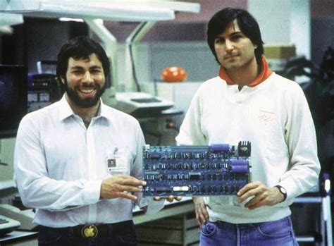 Steve Jobs sporting the original popped collar | Edible Apple