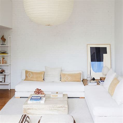 How To Decorate A Plain White Living Room | Homeminimalisite.com