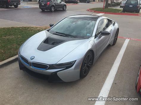 BMW I8 spotted in Dallas, Texas on 12/20/2018