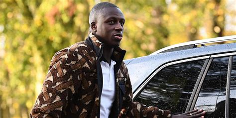 Royaume Uni Le Footballeur Benjamin Mendy Rejugé Pour Viol Et