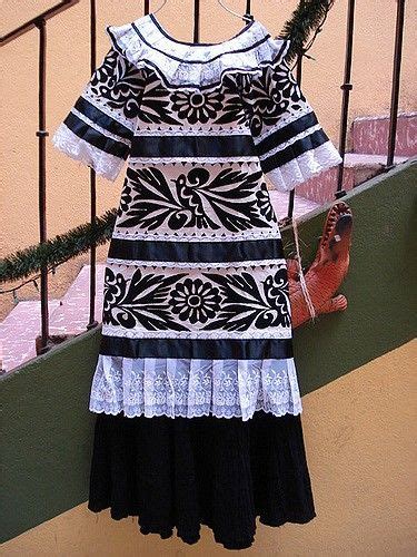 Pin by Norma Ramírez on huipiles Classy dress outfits Fashion