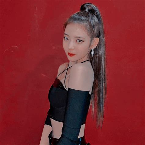 𝐃𝐄𝐒𝐂 Itzy Lia Aesthetic Icons Lia Icon Lia Icons Lia Soft Icons