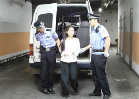 Cuộc sống của hot girl nóng bỏng sau 5 năm ngồi tù vì cá độ bán dâm giờ ra sao