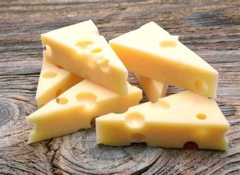 Qu Est Ce Que L Emmental Le Guide Complet La Cuisine De Ve