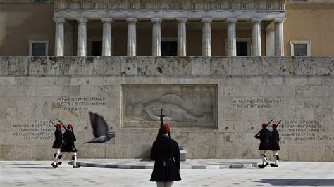 greek debt talks hit snag