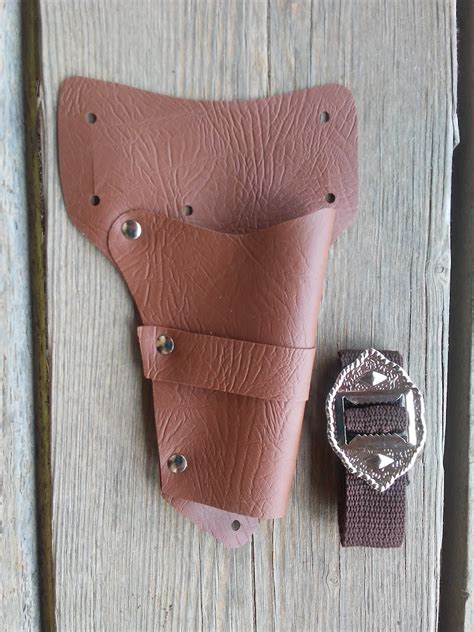 Small Brown Toy Gun Holster With Belt No Cap Gun Wild West Toys