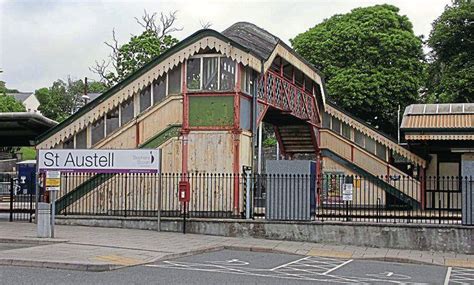 New removal threat to classic GWR footbridge – Heritage Railway | Heritage railway, Footbridge ...