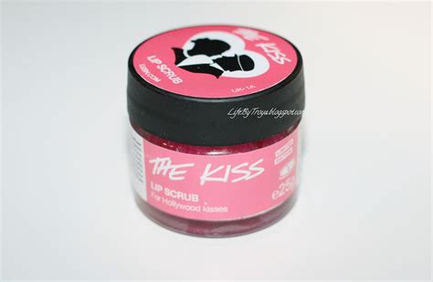 Review Lush The Kiss Lip Scrub Troyas Land