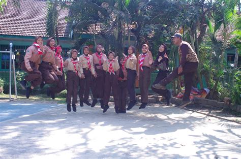 Scout Arti Lambang Wosm The World Organization Of The Movement