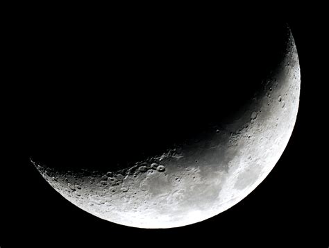 Waxing crescent moon - Digital AP - Photo Gallery - Cloudy Nights