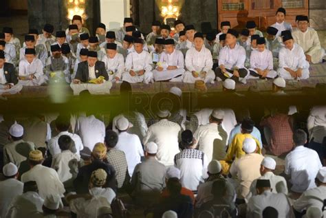 Bagaimana Cara Shalawat Yang Diajarkan Nabi Muhammad Republika Online