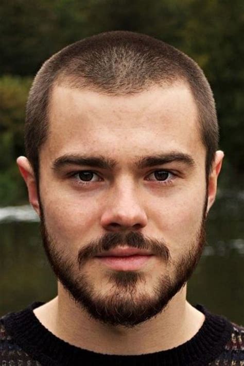 Top 19 Beard Styles For Round Faces To Amend Masculine Charm