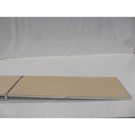 X Ramp Aluminum Beige With Hinge Hewitt