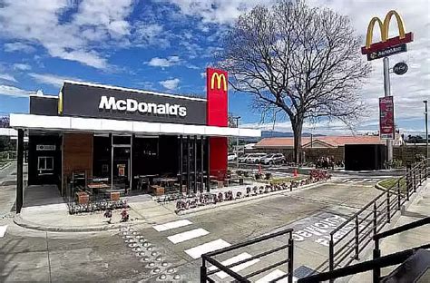 Mcdonalds Abrir Su Primer Local En General Rodr Guez El Diario