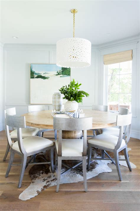 Look I'm Loving: Round Natural Wood Dinning Tables - Lauren Nelson