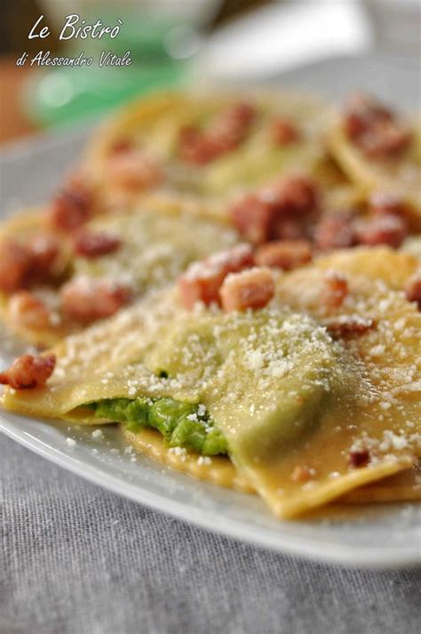 Ravioli Con Piselli Formaggio E Speck