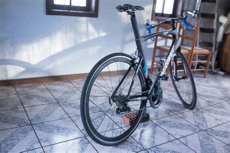 Dasha Kusuma Thrust Complete Full Carbon Fiber Road Bike Racing