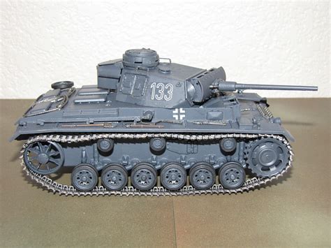 German Pz Kpfw III Ausf Tank Plastic Model Military Vehicle Kit