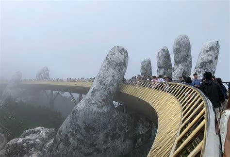 🌉 Золотой мост с руками (Вьетнам) в парке Бана Хиллс