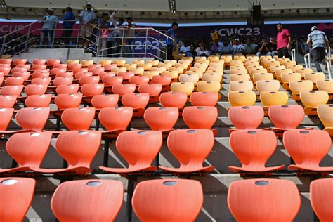 England Vs New Zealand Cricket Fans Fume Over Empty Stands In World