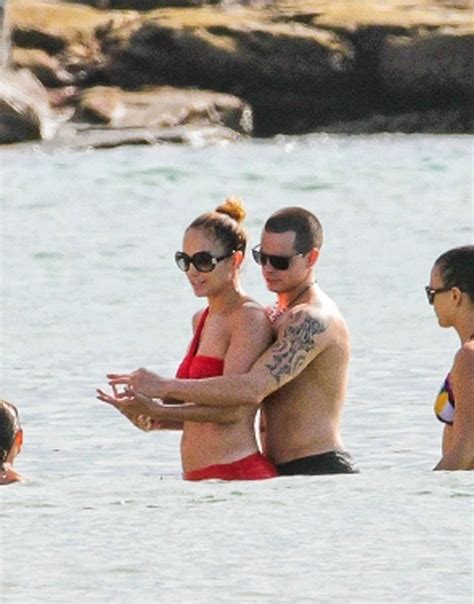 J Lo In A Bikini Getting Mounted By A K Fed Of The Day DrunkenStepFather