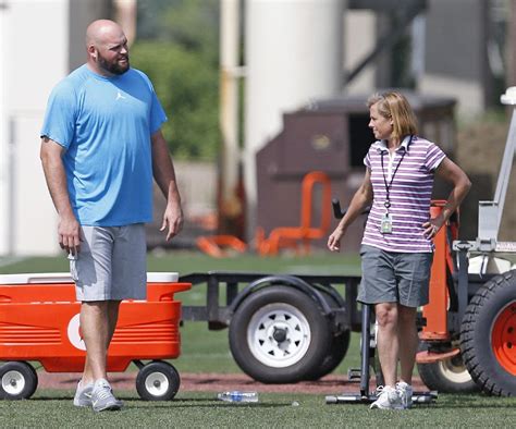 Andrew Whitworth talks to Bengals owners about future