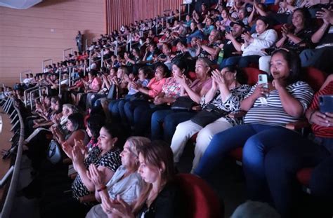 Reconocen Ciudadanos Gran Labor De Carmen Lilia Canturosas En Dos A Os