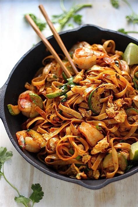 Sunday Suppers 20 Minute Spicy Sriracha Shrimp And Zucchini Lo Mein