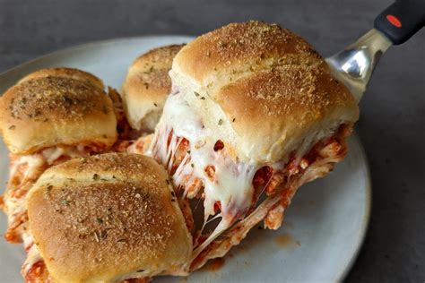 Chicken Parm Sliders • The Candid Cooks