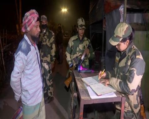 Bsf Deploys Female Constables At Indo Bangla Border To Keep Check On