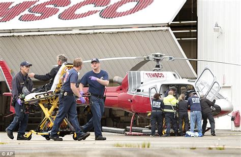 Video Shows 11 Survivors Being Rescued After Alaska Plane Crash Daily Mail Online