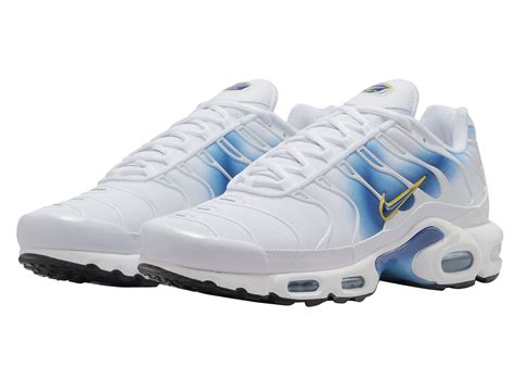 Buy Nike Air Max Plus Spray Paint Swoosh White Blue Kixify Marketplace