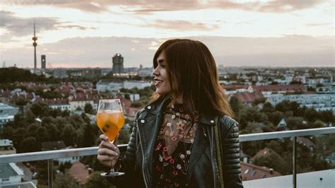 schönsten Rooftop Bars in München Rauf aufs Dach der Sonne