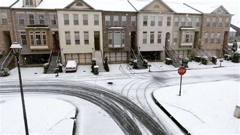 Snow Blankets Atlanta Neighborhoods After Rare December Storm