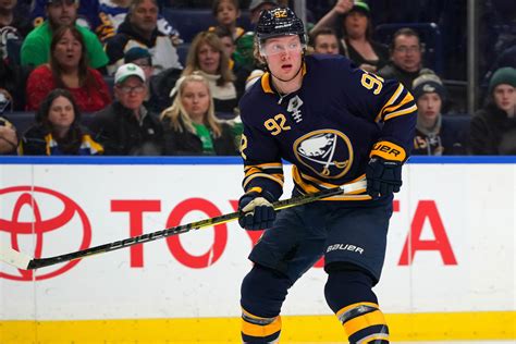 Former Sabres Forward Signs With Maple Leafs Yahoo Sports