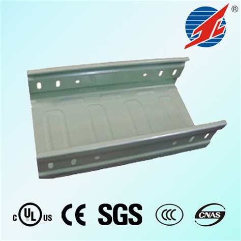 Easily Assembled Radiating Salt Spray Tested Perforated Cable Tray