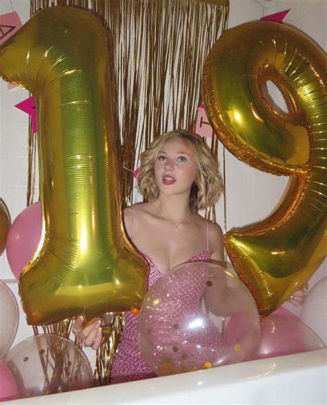 Lily Brooks Busty Glitter Cleavage Tease Hot Celebs Home