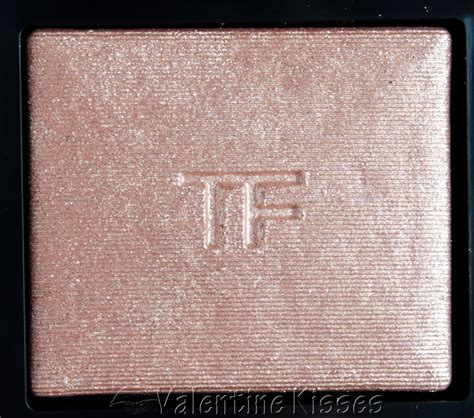 Valentine Kisses Tom Ford Eye Color Quad In Nude Dip Tons Of Swatches Pics And Complete Review