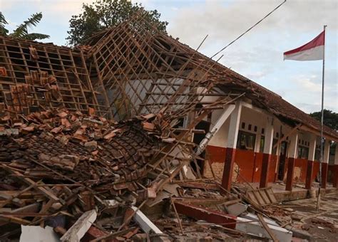 Terremoto En Indonesia Deja 162 Muertos Y Cientos De Heridos