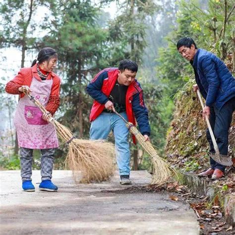 凤凰村：村民自发大扫除 扮靓村道迎新春乡村绥阳活动