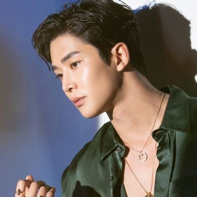 SF9 JAPAN OFFICIAL On Twitter ROWOON 1st PHOTOBOOK MAN BOY