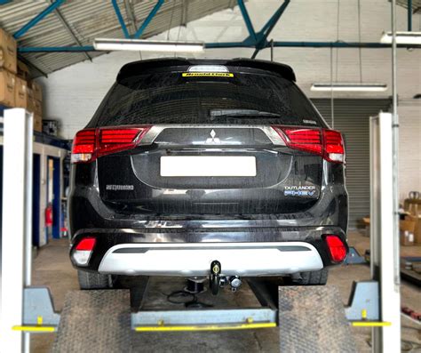 Mitsubishi Outlander Phev Fitted With A Towtrust Detachable Towbar