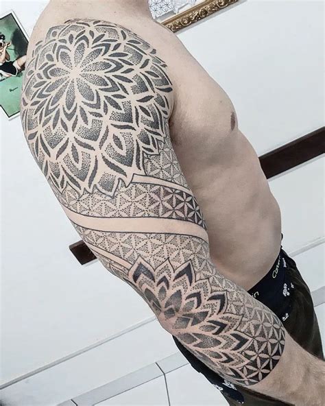 Pontilhismo Mandalas Tattoo On Instagram Trabalho Em Pontilhismo