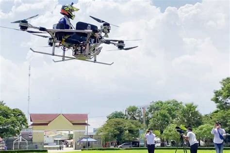 National Polytechnic Institute Of Cambodia Human Carrier Drone