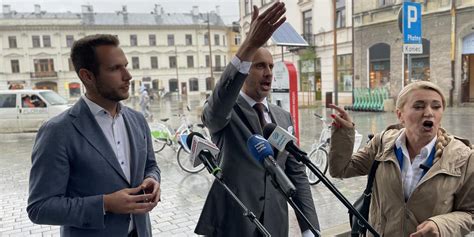 Awantura na konferencji Suwerennej Polski Janusz Kowalski dostał